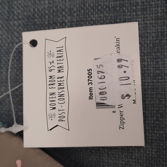 Coin Purse Wallet Post Consumer Recycled Material Barely Squeakin' By Mouse Mice - Picture 5 of 5